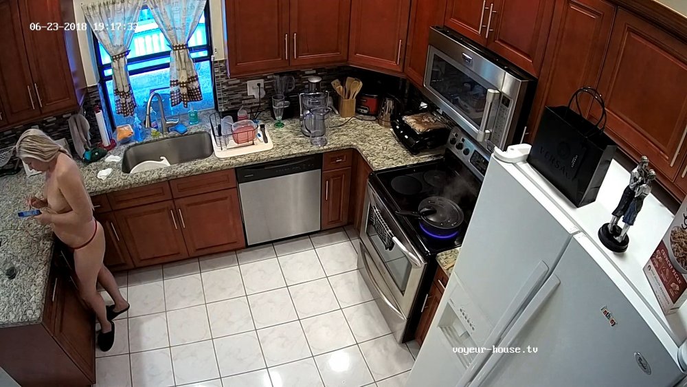 bandicam 2018-06-24 00-17-43-212.jpg