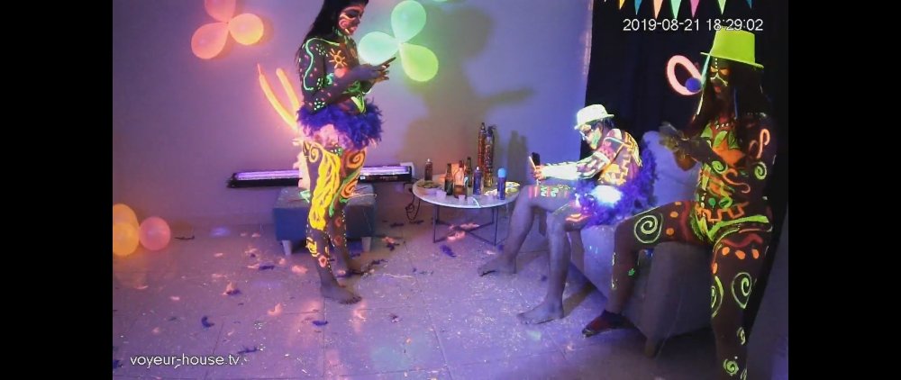 bandicam 2019-08-22 00-30-07-861.jpg