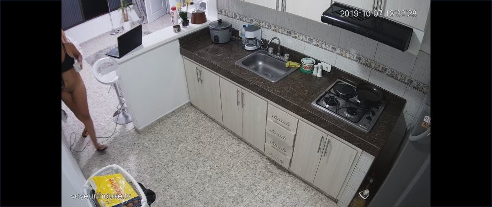 bandicam 2019-10-08 00-42-09-878.jpg