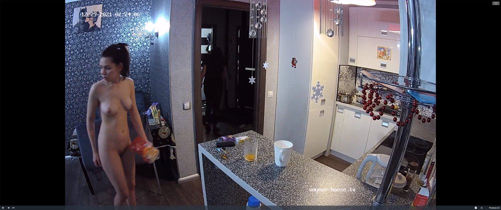 bandicam 2021-12-28 23-24-55-365.jpg