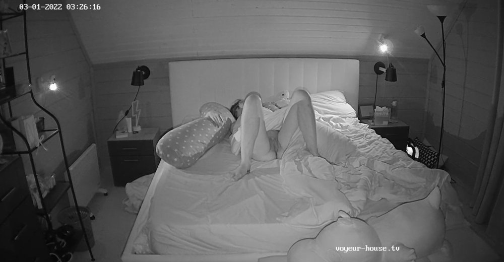 001 KIRA SLEEP......jpg