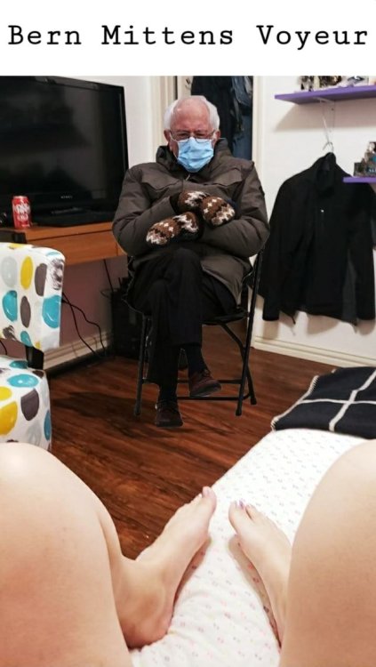 bern-mittens-voyeur-meme-c09fc98c68530223-184ba922199ac754.jpg