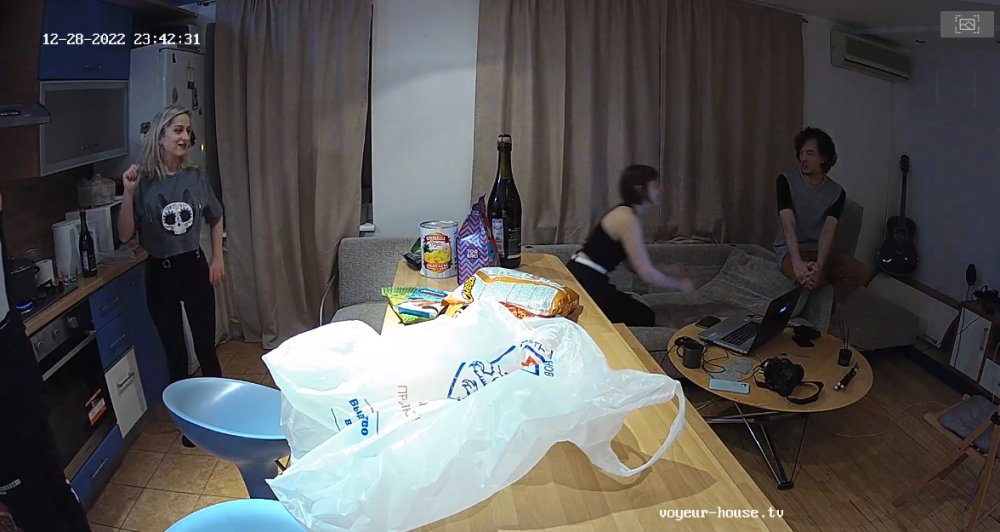 bandicam 2022-12-28 12-40-48-643.jpg