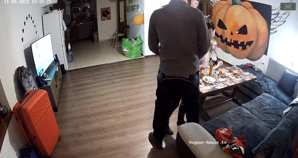 bandicam 2023-11-10 07-36-41-525.jpg