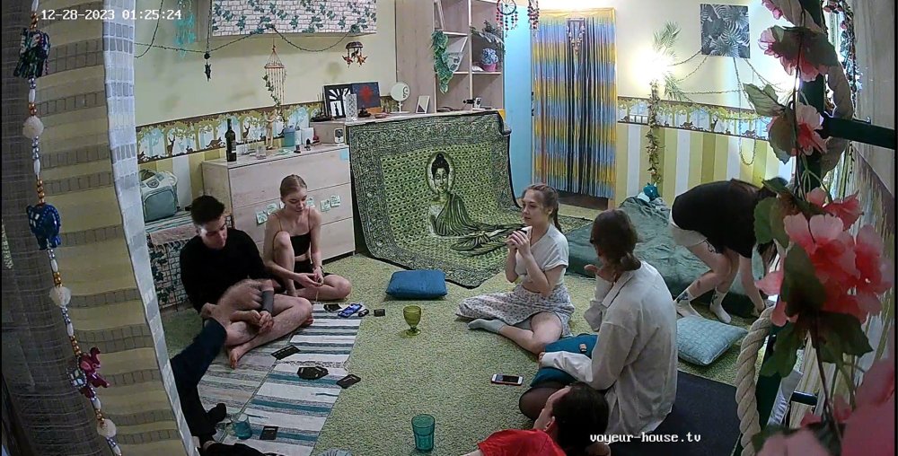 Screenshot_20231227_192558_Samsung Internet.jpg